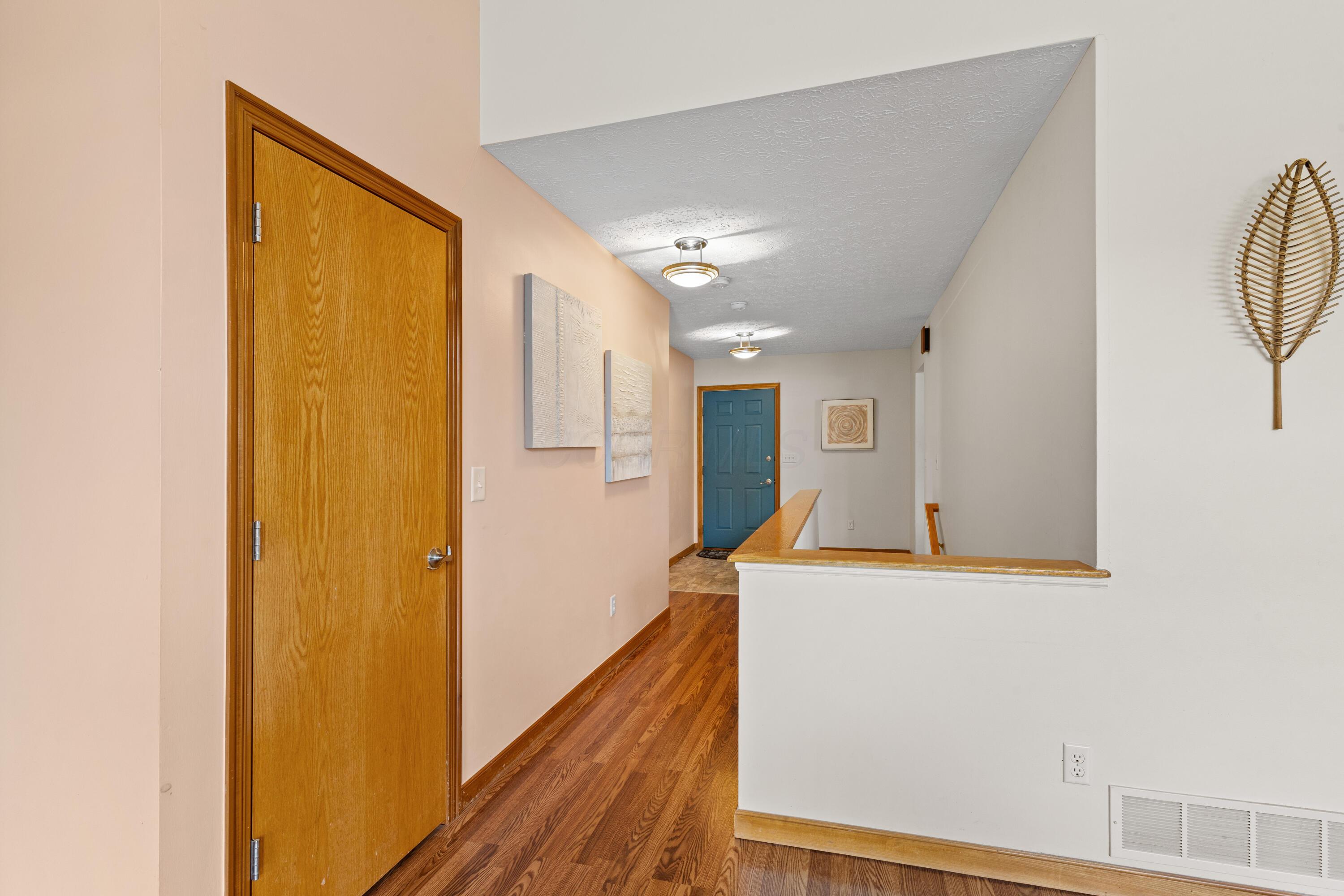 7976 Gladshire Boulevard, Lewis Center, Ohio image 7