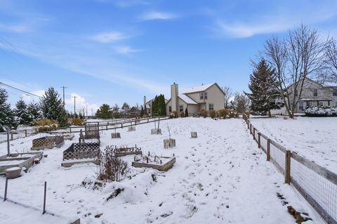 Tiny photo for 8910 Sedona Court, Lewis Center, OH 43035 (MLS # 225044918)