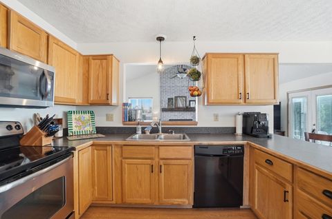 Tiny photo for 8910 Sedona Court, Lewis Center, OH 43035 (MLS # 225044918)