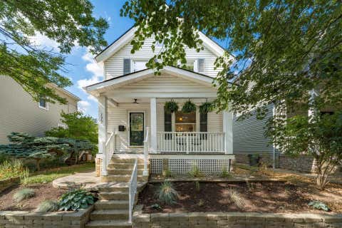 Photo of 172 E Gates Street, Columbus, OH 43206 (MLS # 226025184)