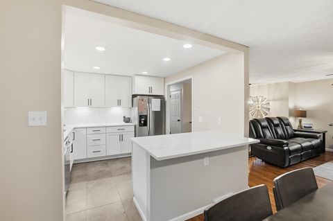 Tiny photo for 73 Fairdale Avenue, Westerville, OH 43081 (MLS # 226000530)