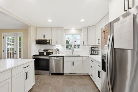 Tiny photo for 73 Fairdale Avenue, Westerville, OH 43081 (MLS # 226000530)