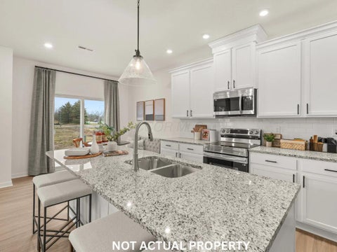 Tiny photo for 6001 Abernathy Ln Lane, Columbus, OH 43232 (MLS # 226024007)