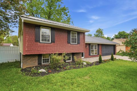 Photo of 691 Juniper Lane, Columbus, OH 43230 (MLS # 226018045)