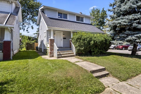 Photo of 511 S Wayne Avenue, Columbus, OH 43204 (MLS # 226032522)