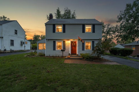 Photo of 319 Canyon Drive S, Columbus, OH 43214 (MLS # 226036158)