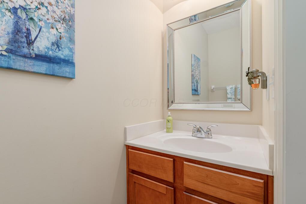 8656 Brenstuhl Park Drive, Blacklick, Ohio image 16