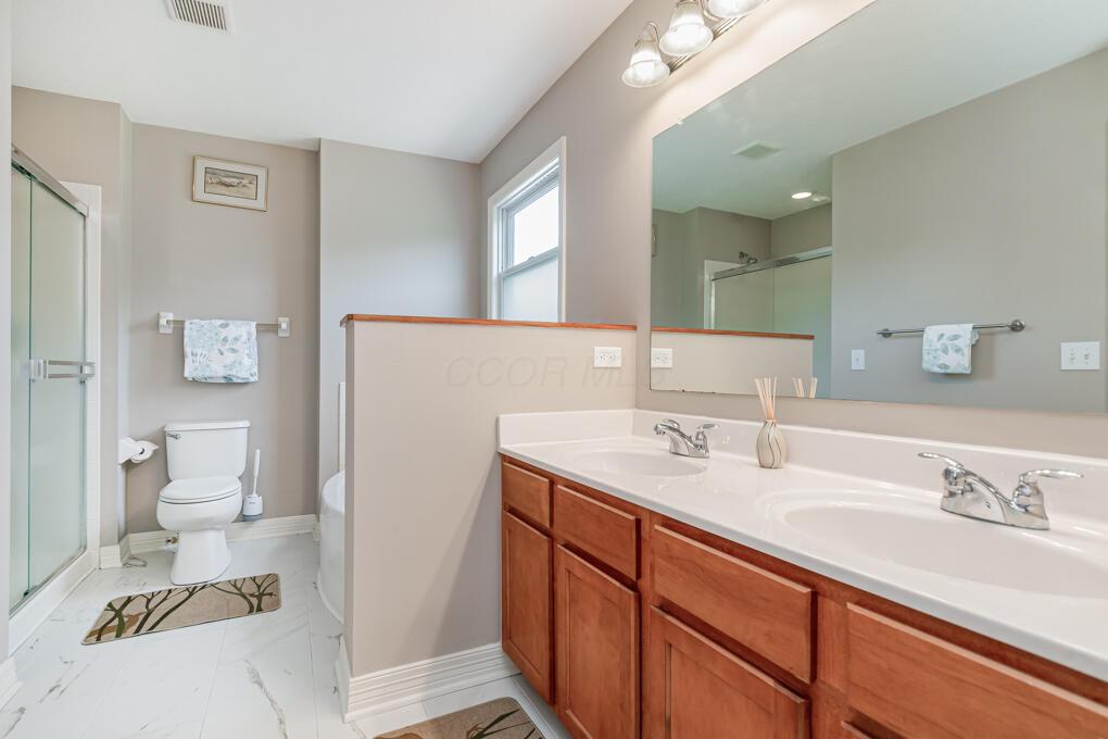 8656 Brenstuhl Park Drive, Blacklick, Ohio image 13
