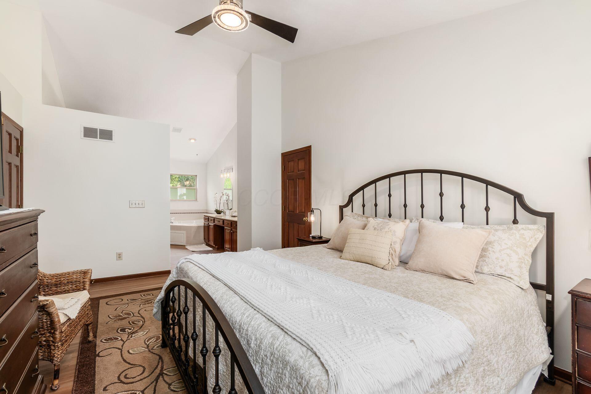 5533 Summer Boulevard, Galena, Ohio image 31