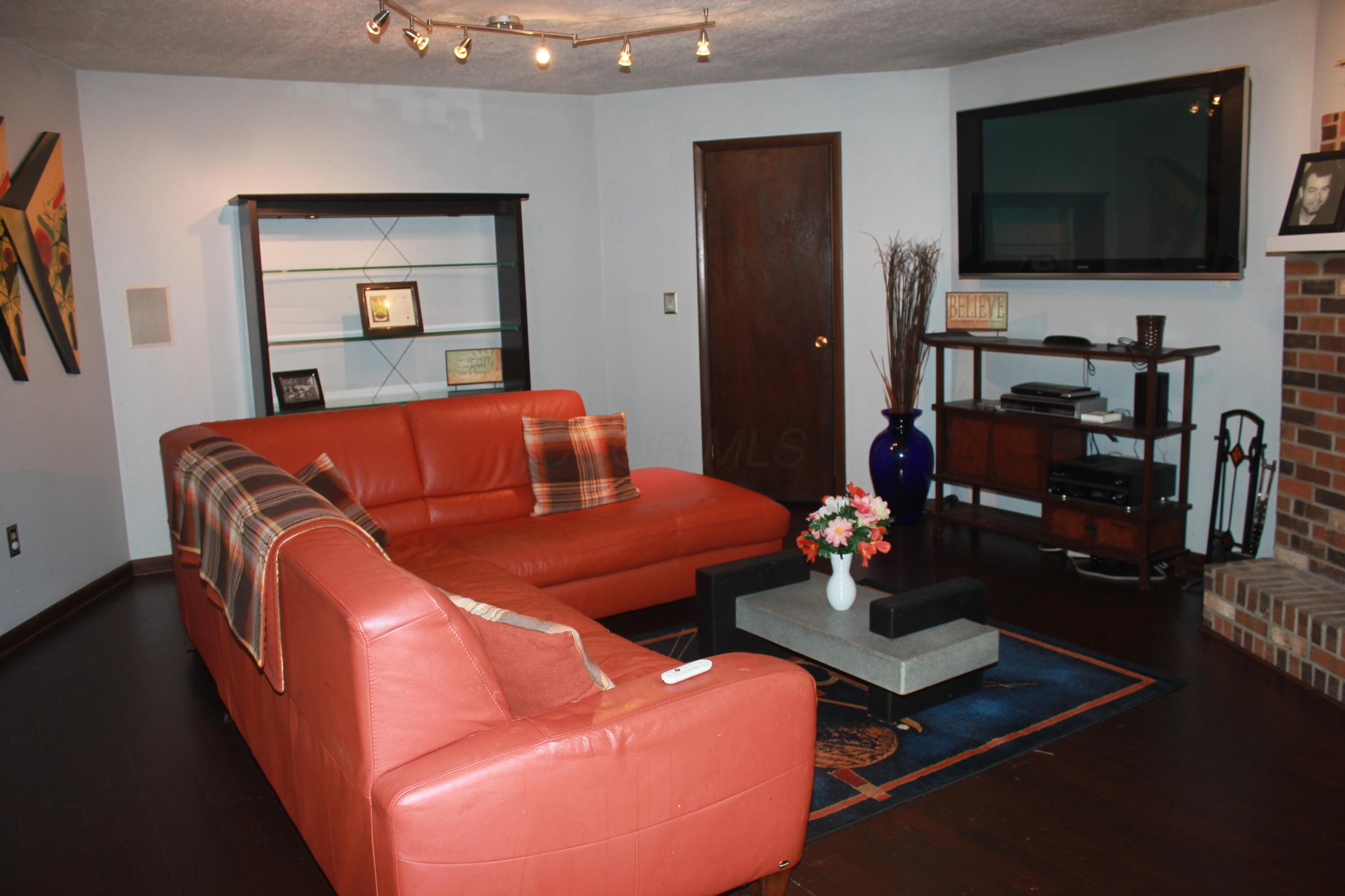 602 Hibbs Road, Lockbourne, Ohio image 5