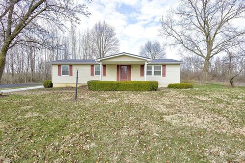 Photo of 538 N Clayton Street, Centerburg, OH 43011 (MLS # 226007285)