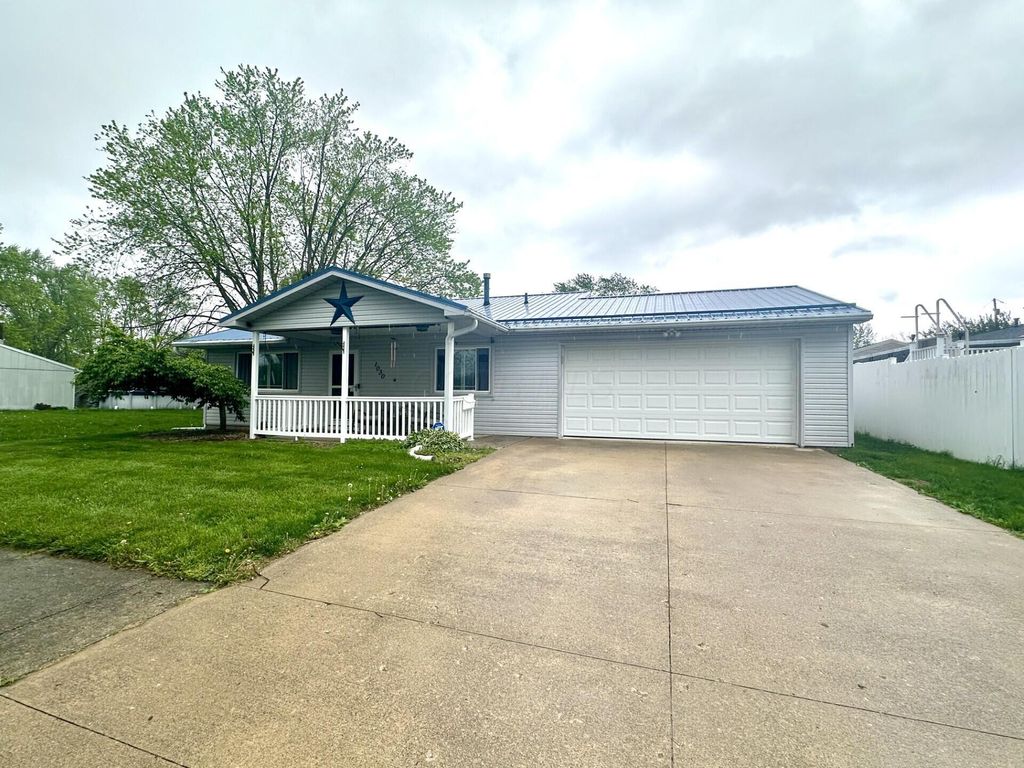 Photo of 1030 Amherst, Marion, OH 43302 (MLS # 226012763)