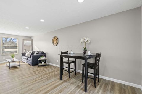 Tiny photo for 2564 Trailwind Street, Grove City, OH 43123 (MLS # 225045303)