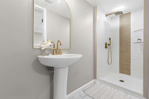 Tiny photo for 2564 Trailwind Street, Grove City, OH 43123 (MLS # 225045303)