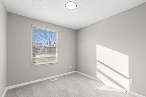 Tiny photo for 2564 Trailwind Street, Grove City, OH 43123 (MLS # 225045303)