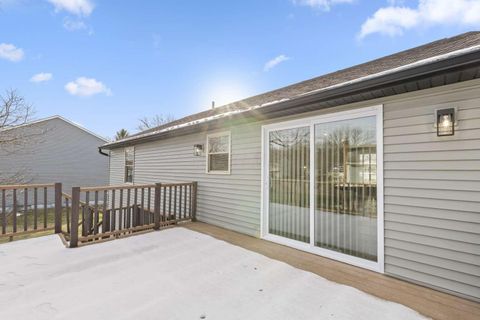 Tiny photo for 2564 Trailwind Street, Grove City, OH 43123 (MLS # 225045303)