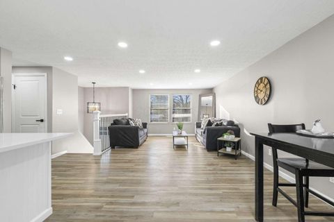 Tiny photo for 2564 Trailwind Street, Grove City, OH 43123 (MLS # 225045303)