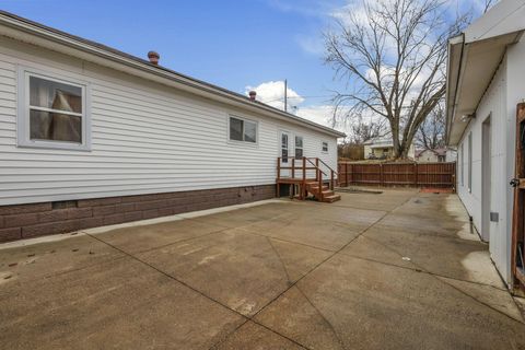 Tiny photo for 524 Shawnee Street, New Lexington, OH 43764 (MLS # 226000647)