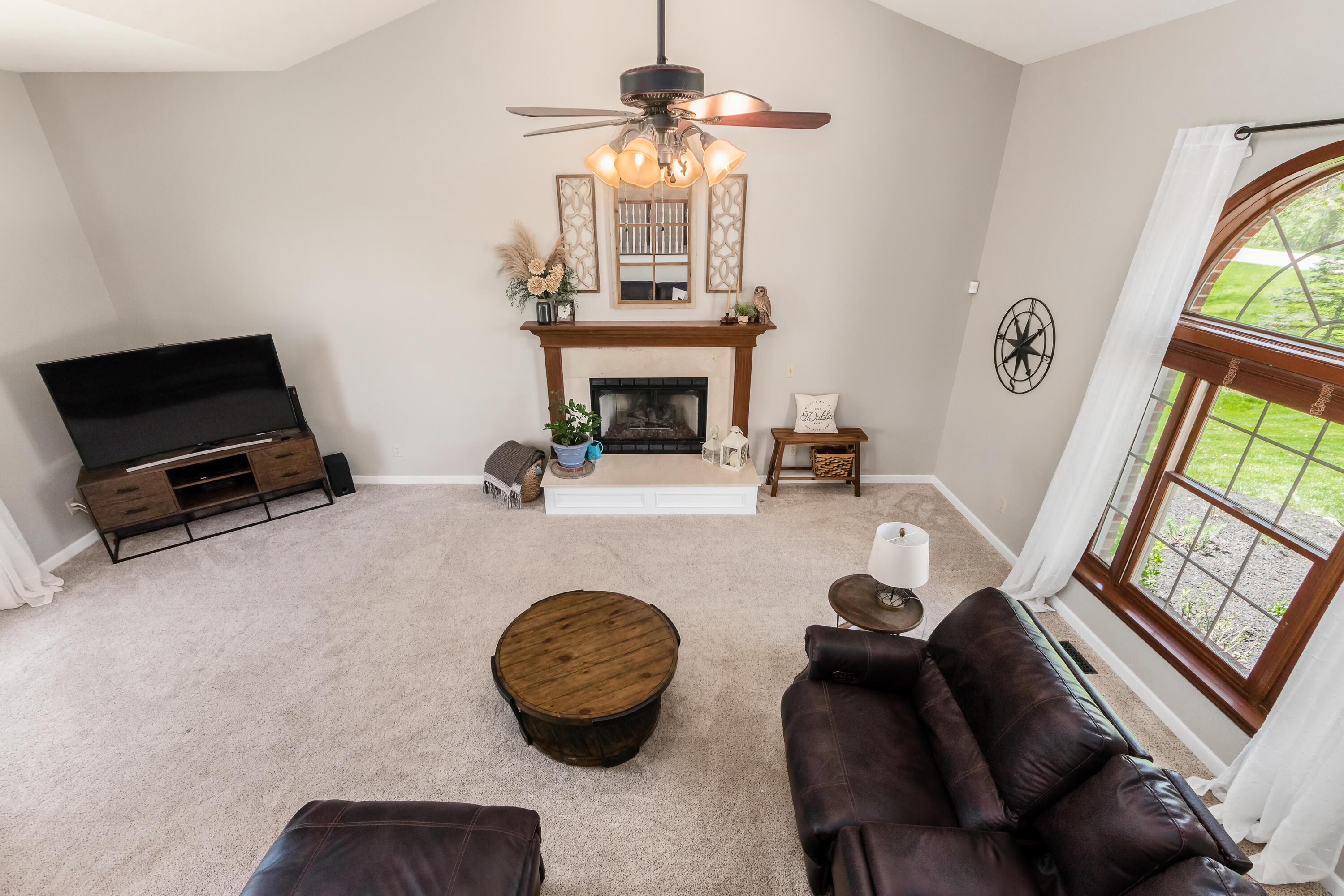 9719 Erin Woods Drive, Dublin, Ohio image 24