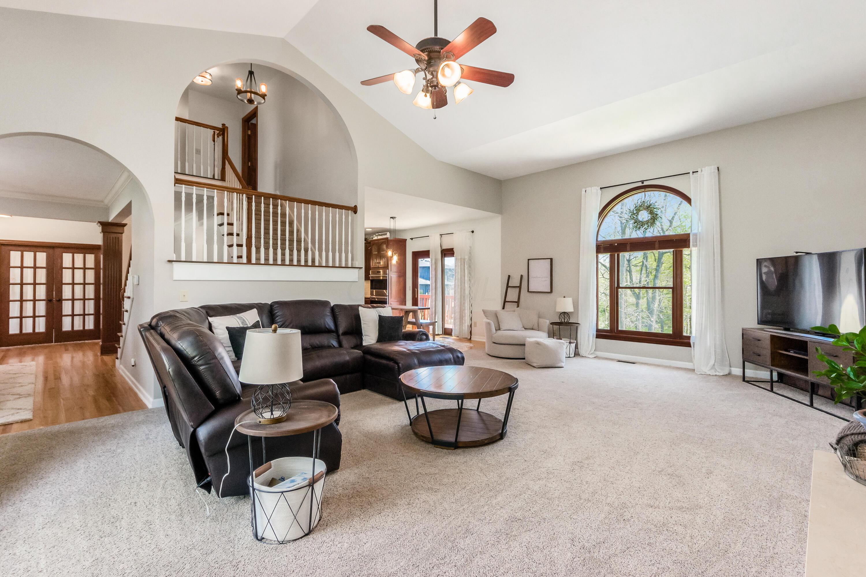9719 Erin Woods Drive, Dublin, Ohio image 23