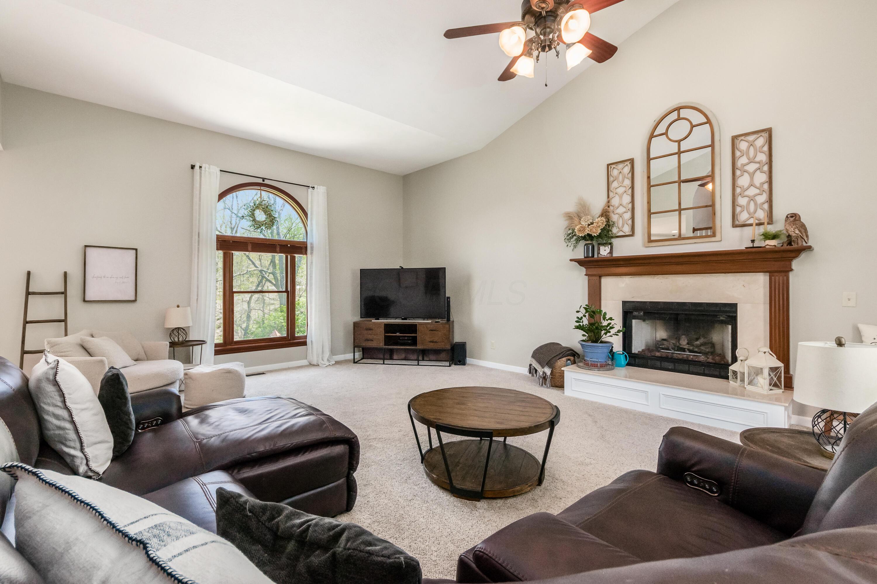 9719 Erin Woods Drive, Dublin, Ohio image 22