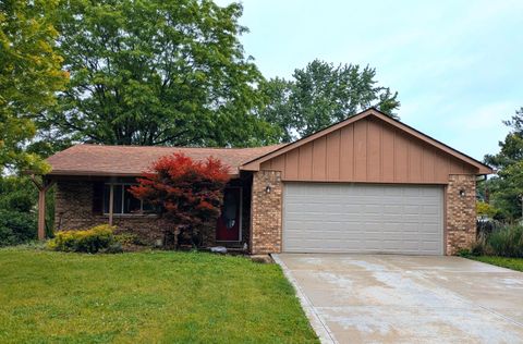 Photo of 478 Beaverbrook Drive, Columbus, OH 43230 (MLS # 226018532)