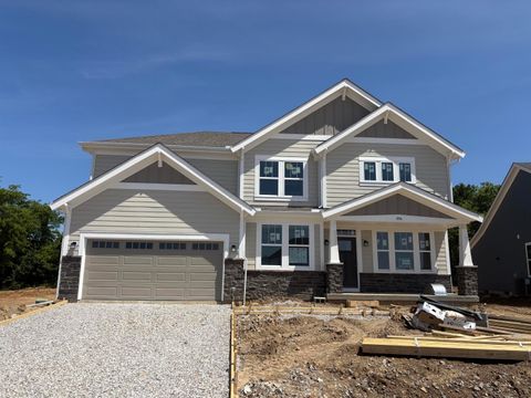 Homes For Sale - 8356 Tranquil Trail<br/> Pickerington, OH 43147