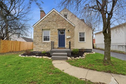 Photo of 281 Demorest Road, Columbus, OH 43204 (MLS # 226008776)