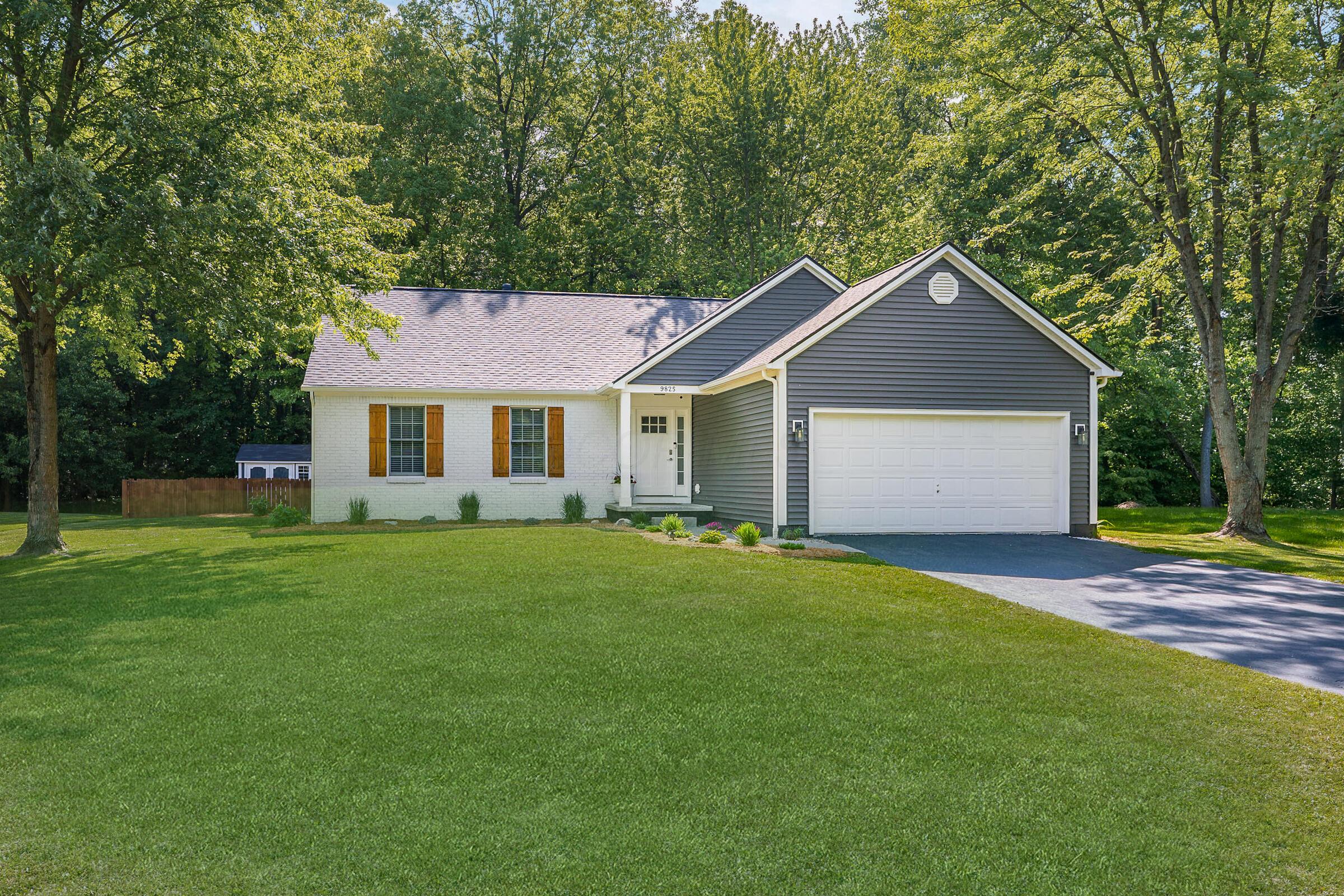 9825 Lynns Road, Pataskala, Ohio image 1
