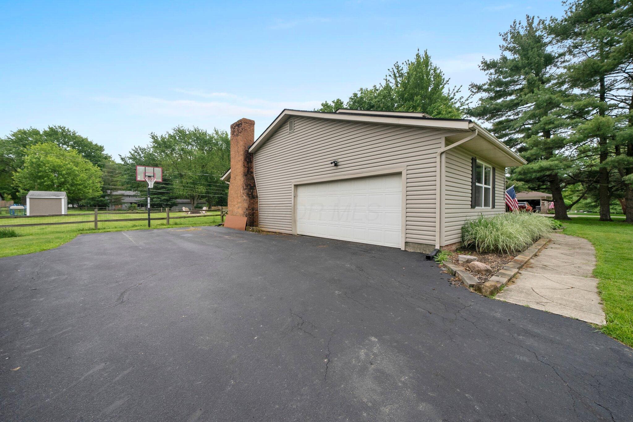 13682 Cobblestone Lane, Pickerington, Ohio image 45
