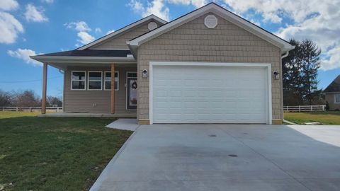 Photo of 1583 Metcalfe Avenue, Obetz, OH 43207 (MLS # 226003976)