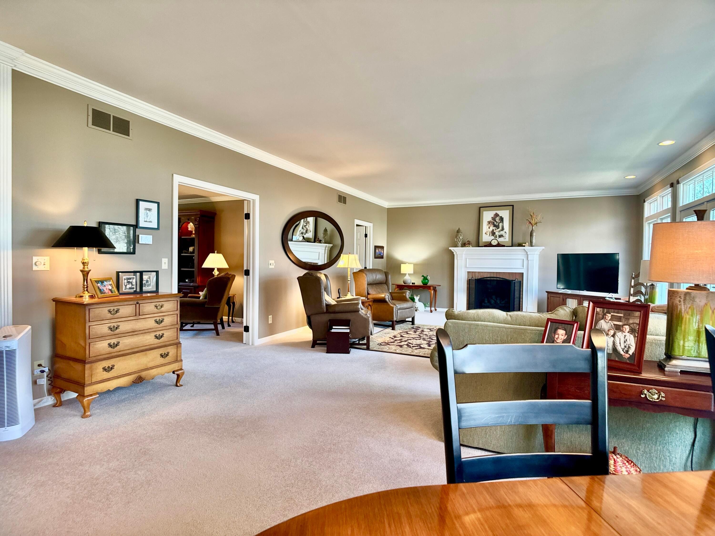 5295 Milford Drive, Zanesville, Ohio image 24