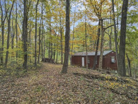 Photo of 9600 Larimer Road, Logan, OH 43138 (MLS # 225040287) Photo of 9600 Larimer Road, Logan, OH 43138 (MLS # 225040287)