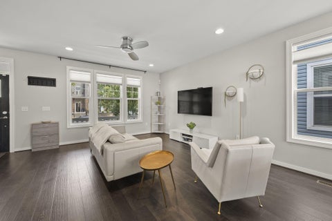 Tiny photo for 1279 N Grant Avenue, Columbus, OH 43201 (MLS # 226036458)