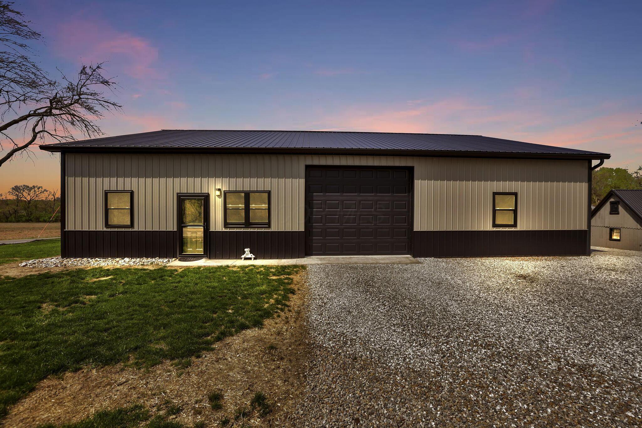 13030 Shell Beach Road, Thornville, Ohio image 2