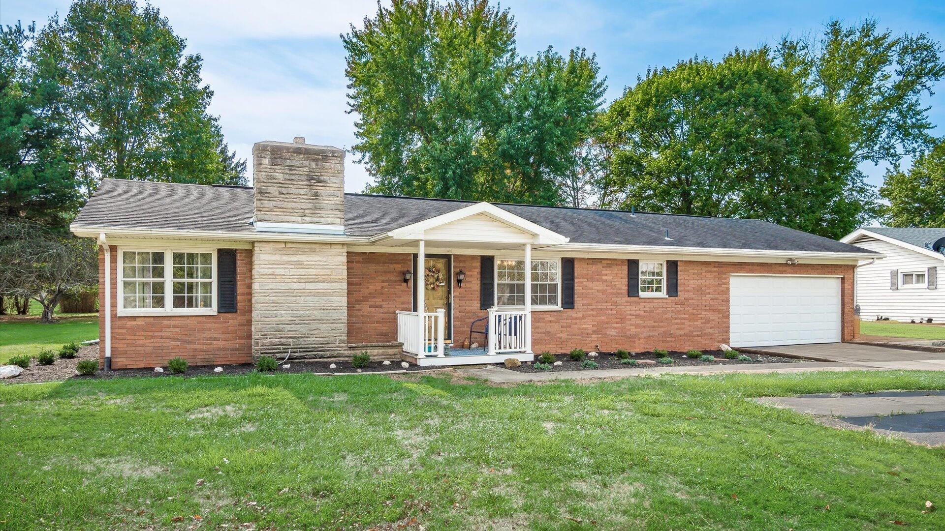 1050 Lake View Drive, Zanesville, Ohio image 21