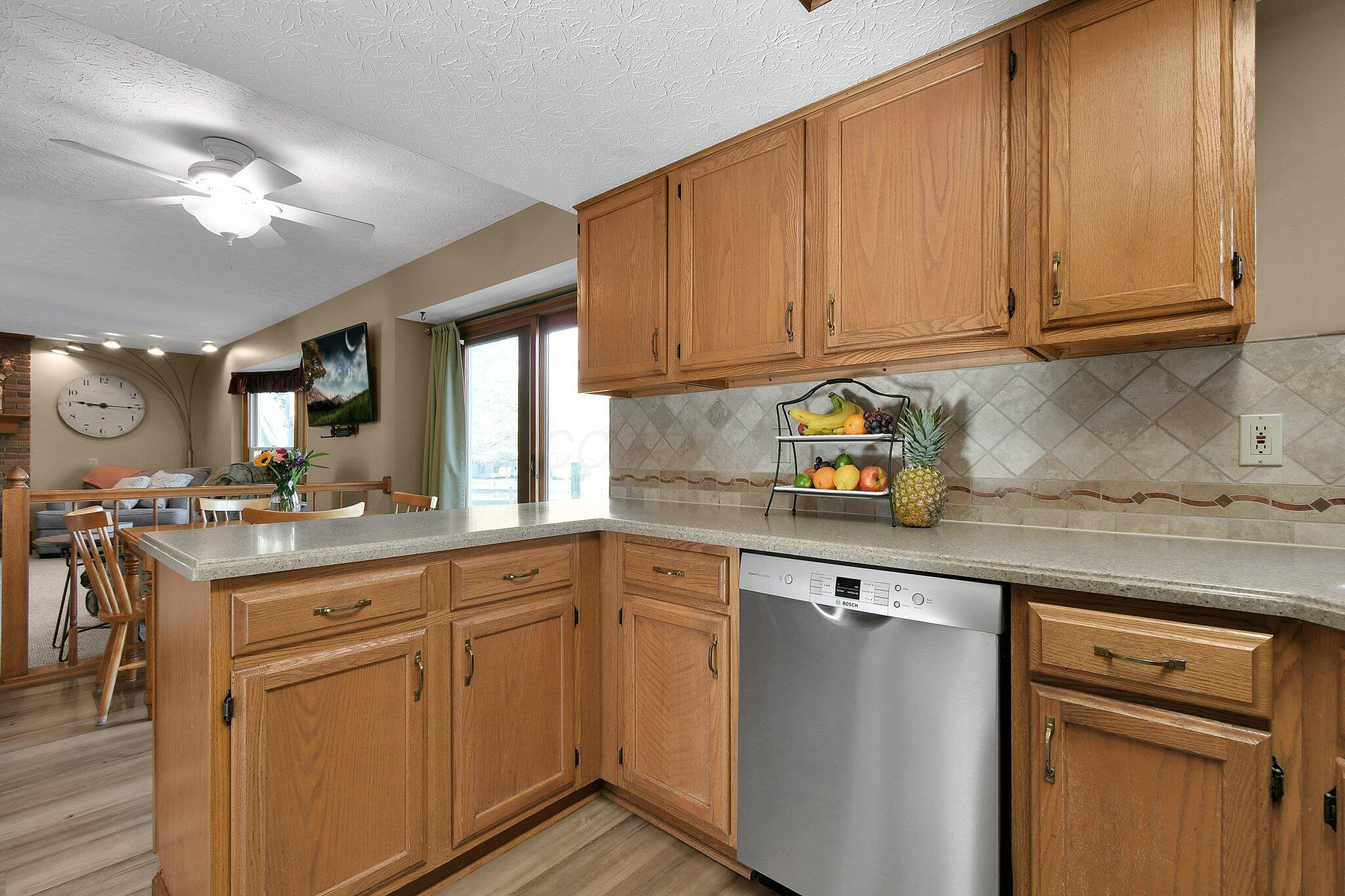 13075 Heatherstone Circle, Pickerington, Ohio image 14