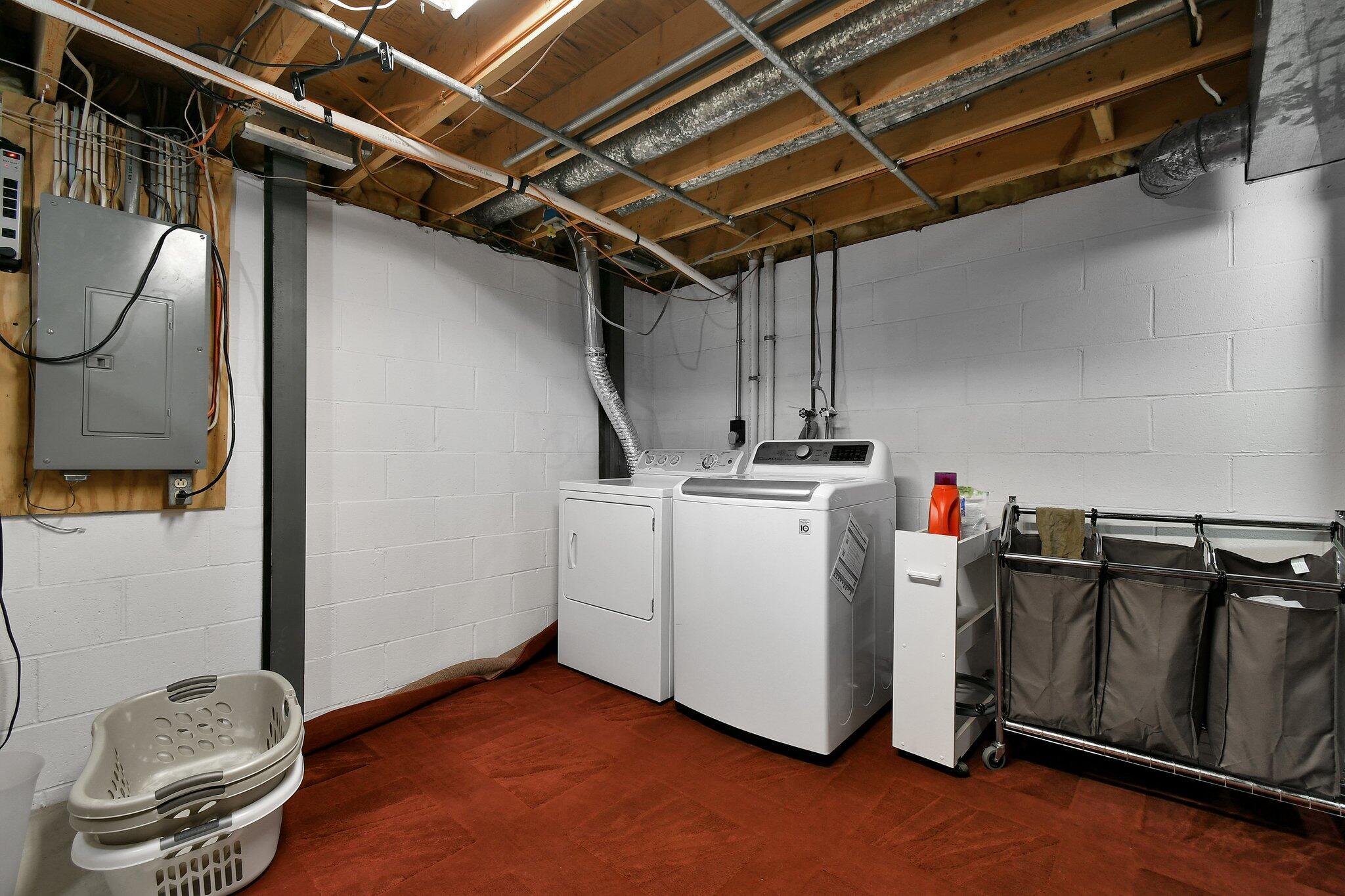 13075 Heatherstone Circle, Pickerington, Ohio image 32
