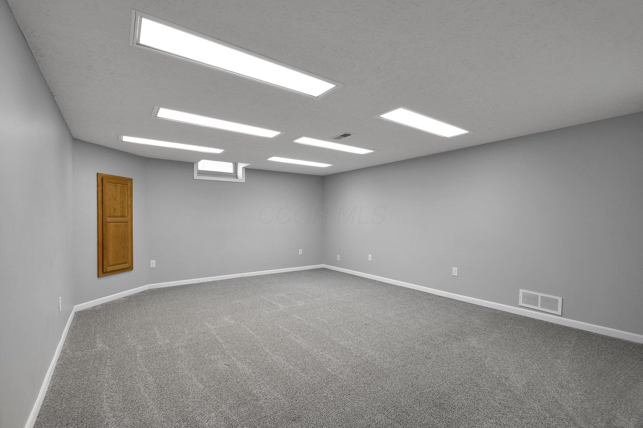 13075 Heatherstone Circle, Pickerington, Ohio image 29