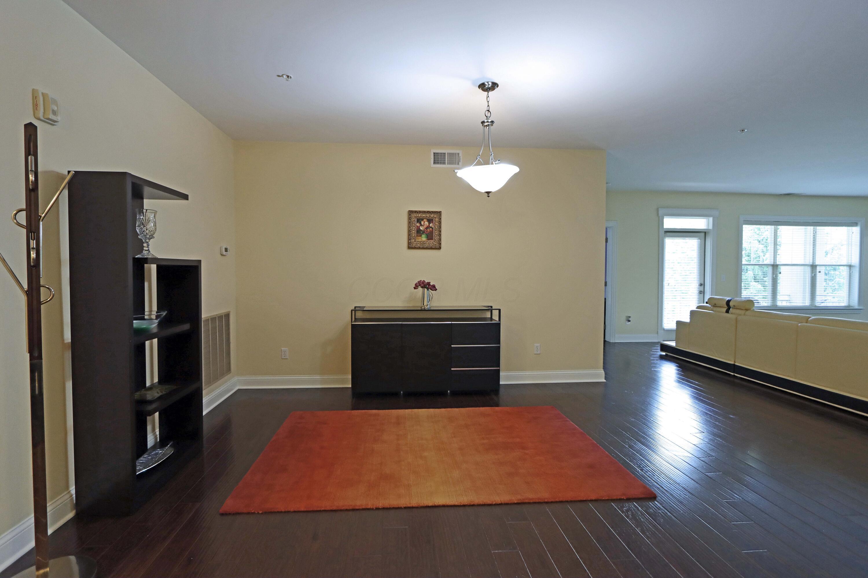 5735 Newbank Circle #202, Dublin, Ohio image 4