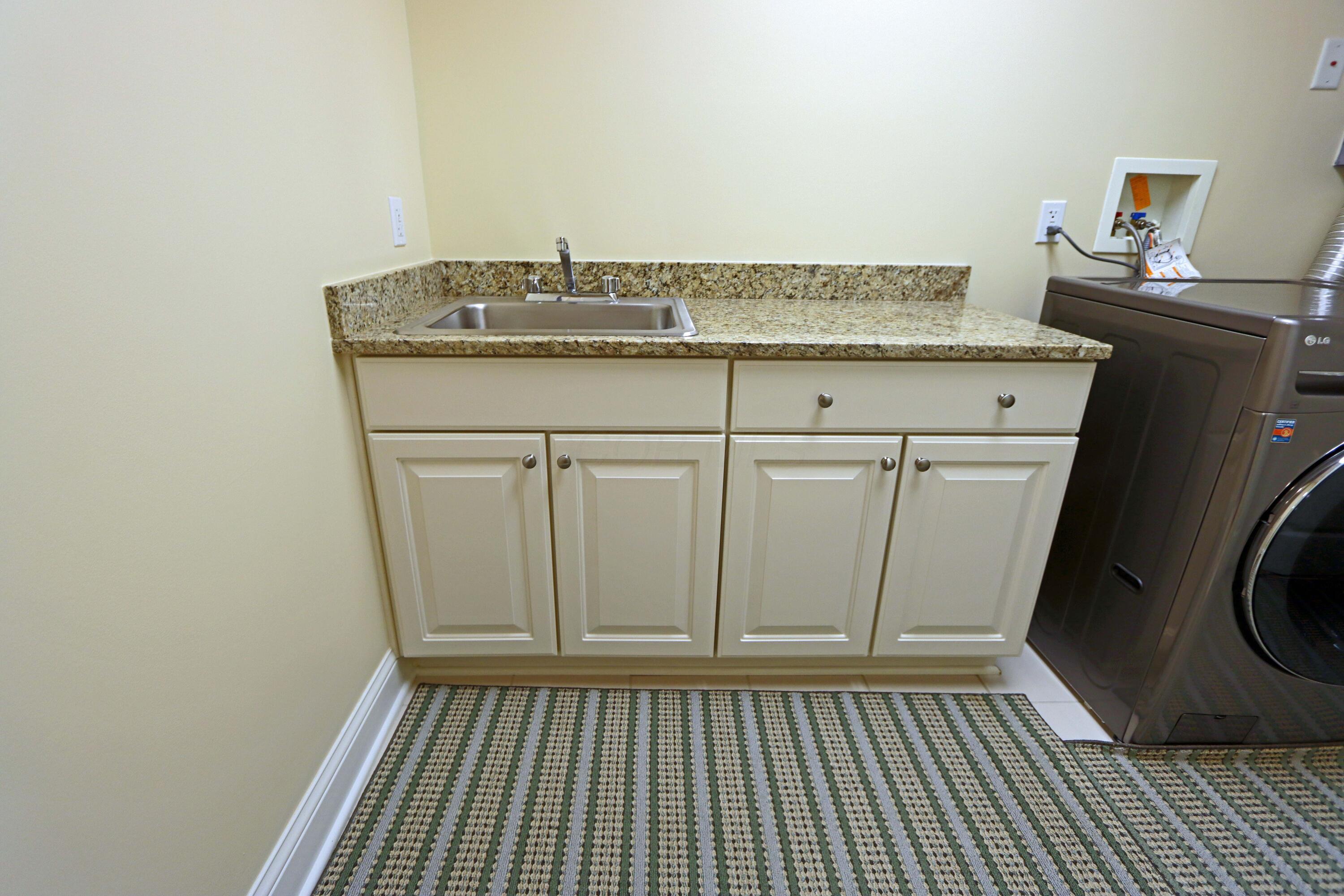 5735 Newbank Circle #202, Dublin, Ohio image 16
