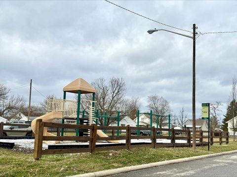 Tiny photo for 4212 Arbutus Avenue, Grove City, OH 43123 (MLS # 226000950)