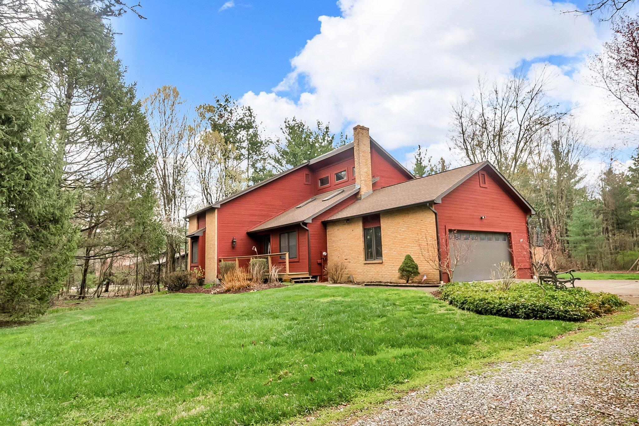 4240 Harlem Road, Galena, Ohio image 1