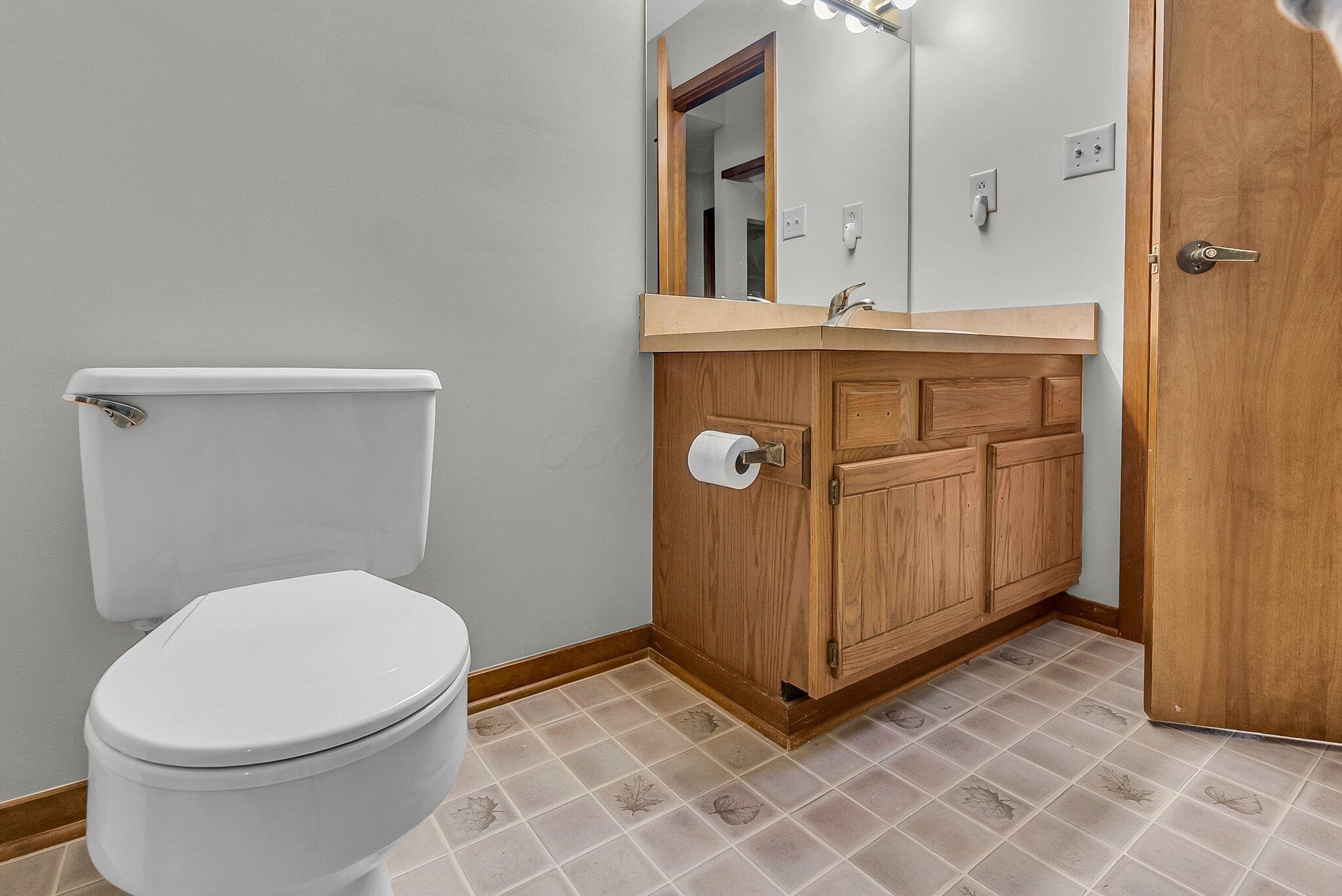 4240 Harlem Road, Galena, Ohio image 11