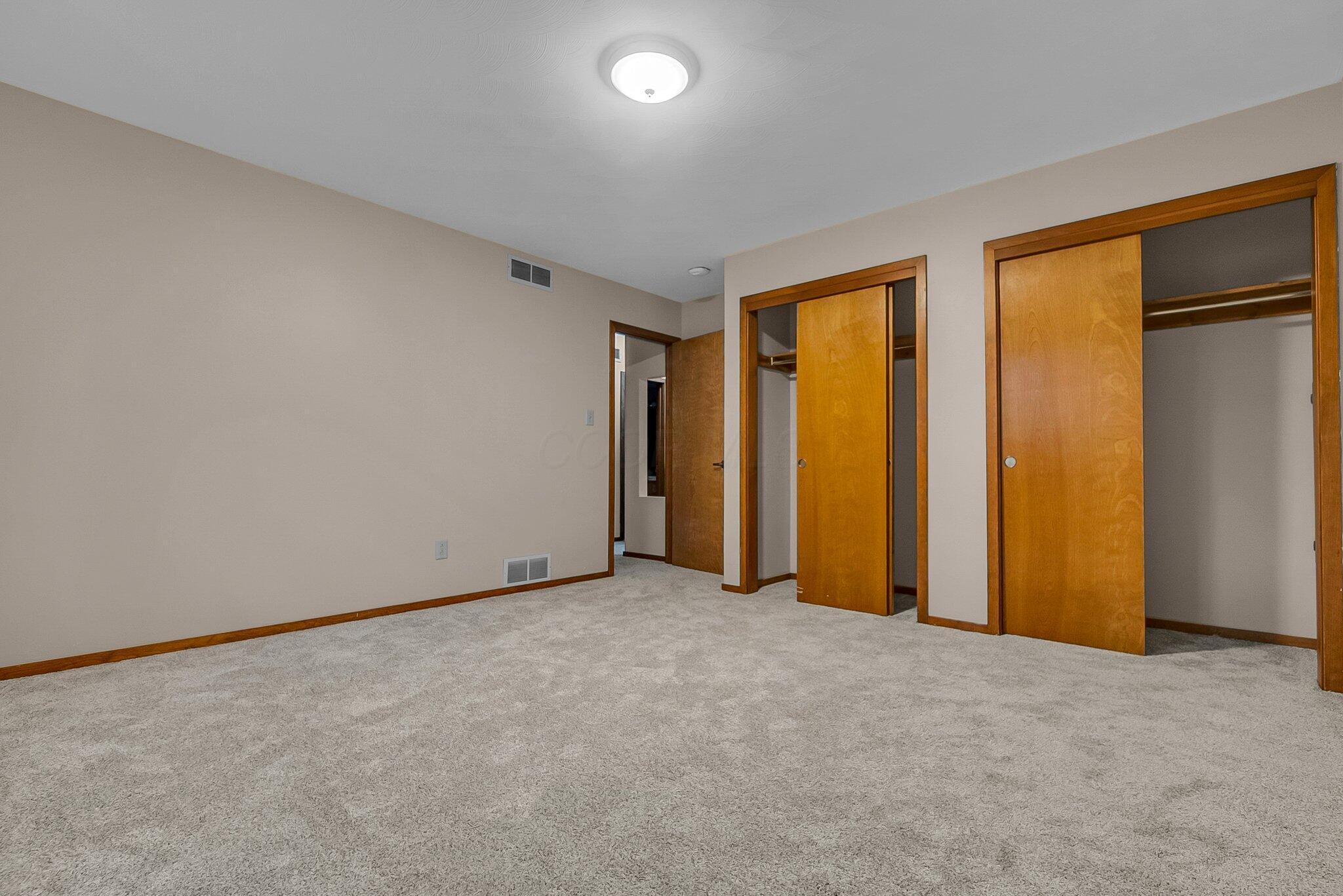 4240 Harlem Road, Galena, Ohio image 7