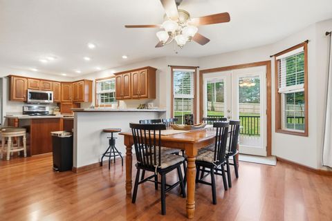 Tiny photo for 465 Carillion Drive, Springfield, OH 45503 (MLS # 226000713)