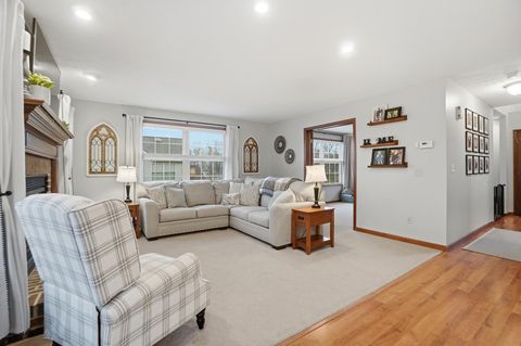 Tiny photo for 465 Carillion Drive, Springfield, OH 45503 (MLS # 226000713)