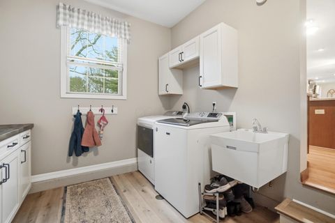 Tiny photo for 465 Carillion Drive, Springfield, OH 45503 (MLS # 226000713)