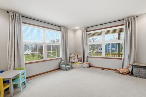 Tiny photo for 465 Carillion Drive, Springfield, OH 45503 (MLS # 226000713)