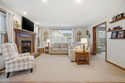 Tiny photo for 465 Carillion Drive, Springfield, OH 45503 (MLS # 226000713)